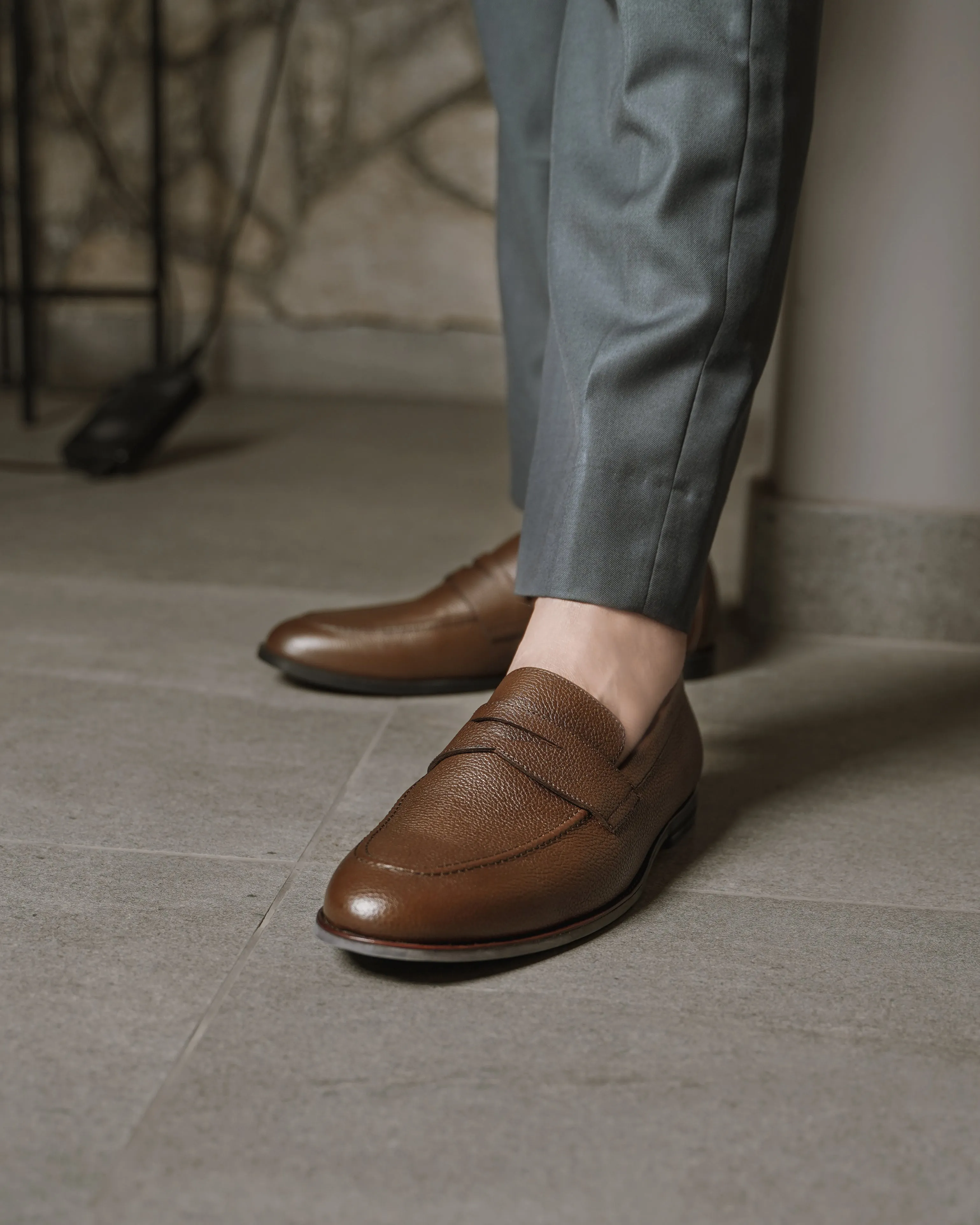 Barq - Men's Brown Pebble Grain Leather Loafer