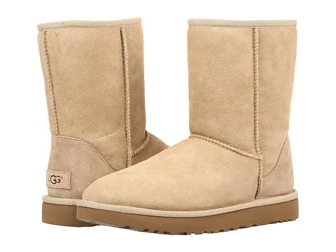CLASSIC SHORT 5825 BOOTS SAND