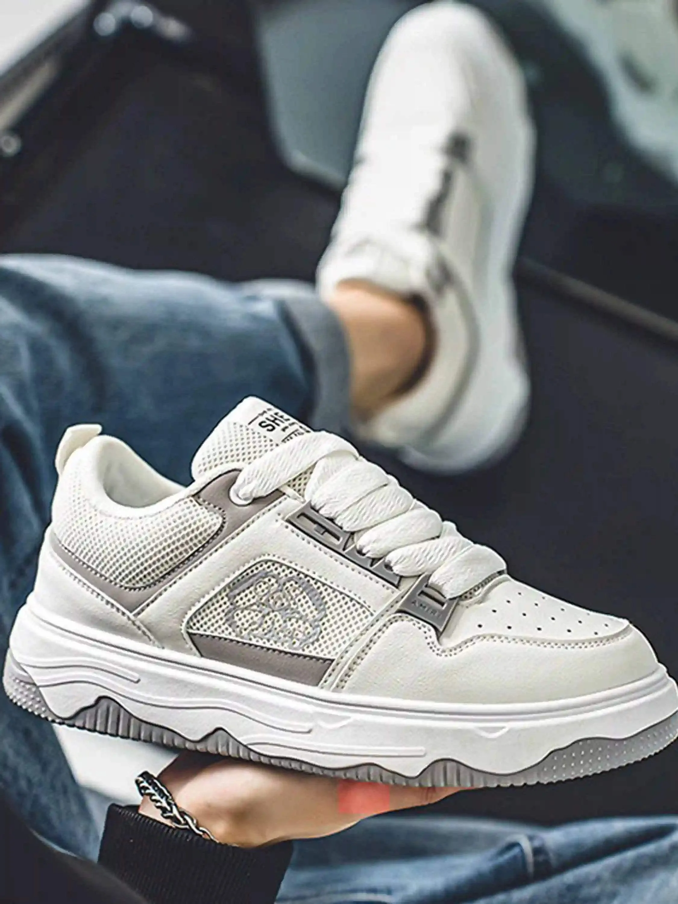 Disguisen American Style Breathable Dad Shoes
