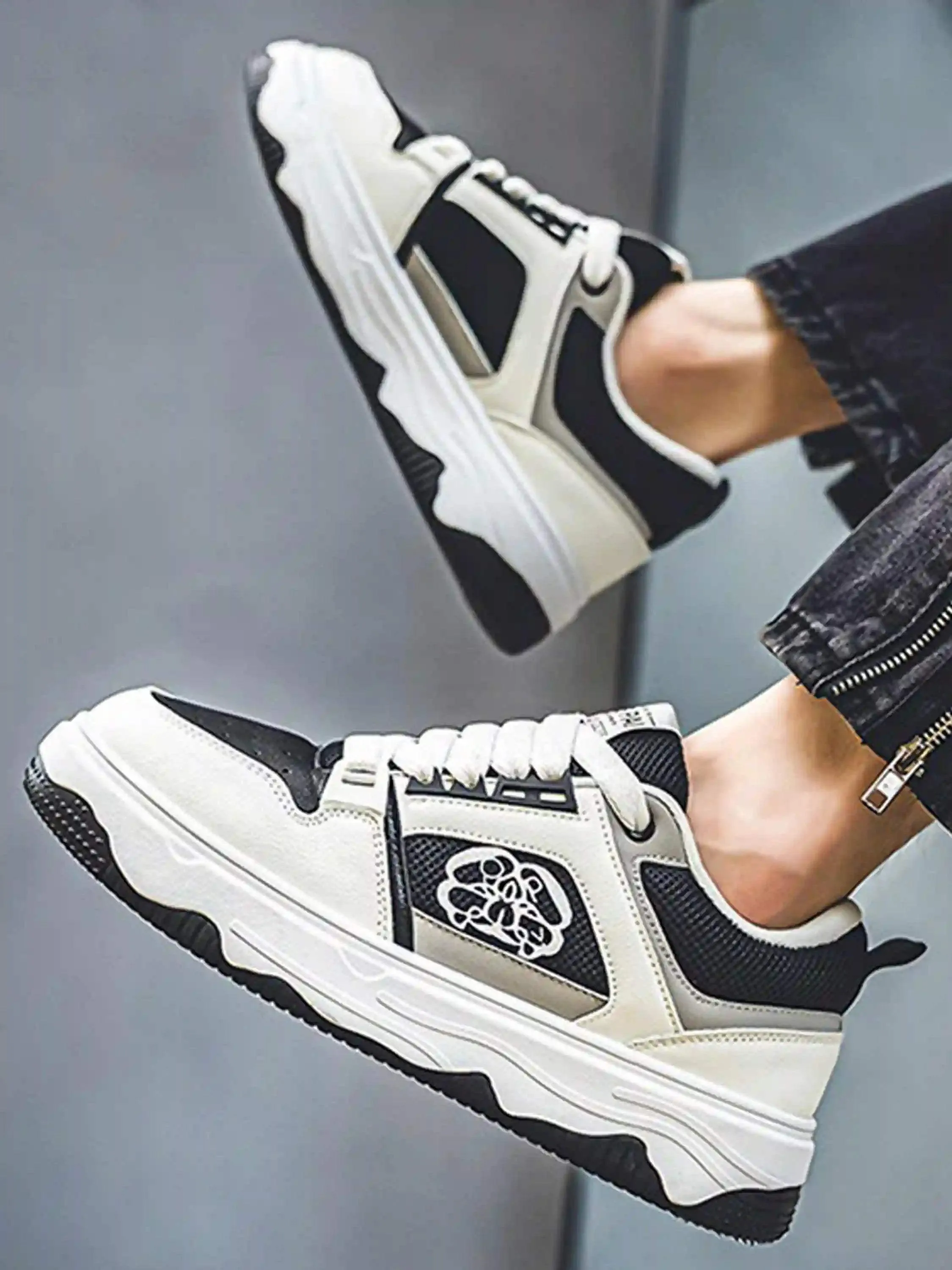 Disguisen American Style Breathable Dad Shoes