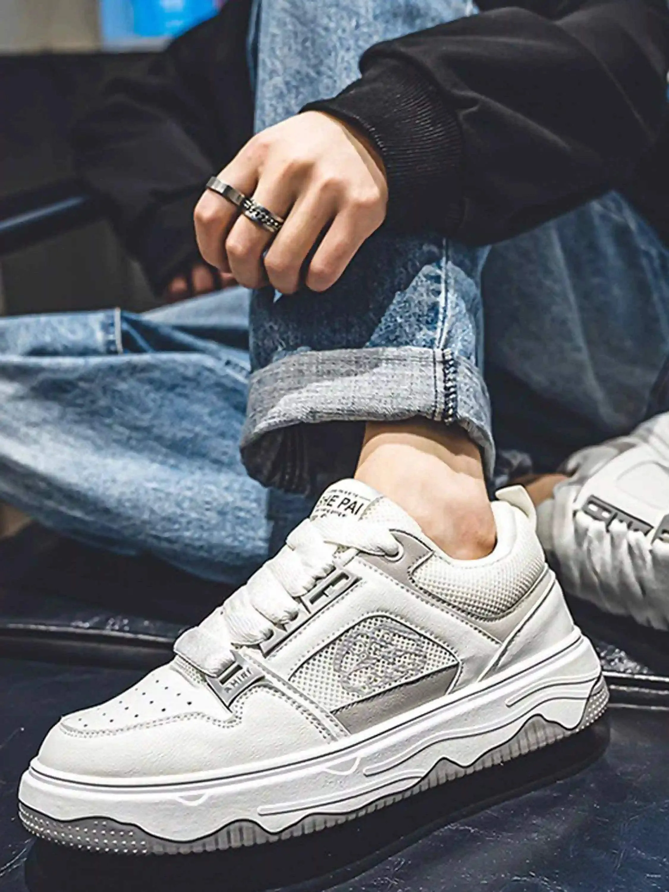 Disguisen American Style Breathable Dad Shoes