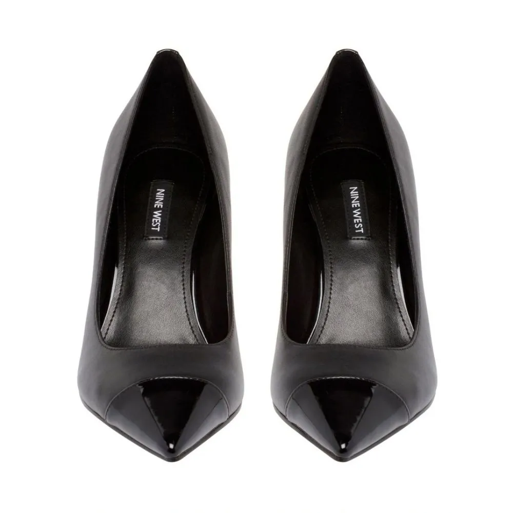 Hippa Black Leather Nine West Pumps