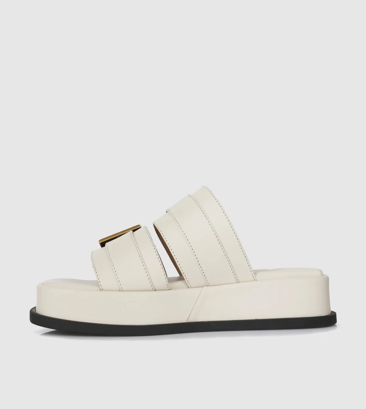 Mera Slide Flatforms by Beau Coops