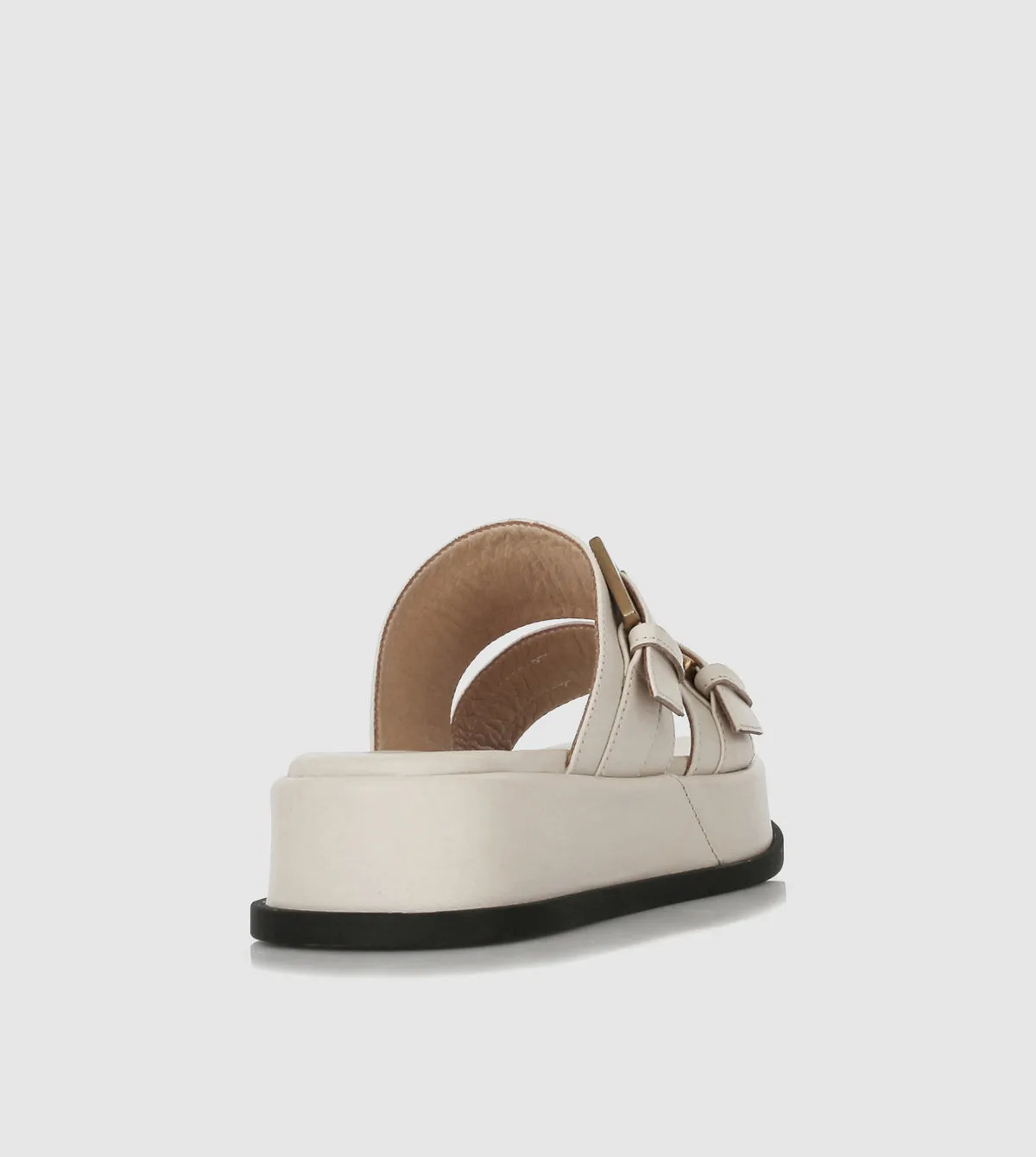 Mera Slide Flatforms by Beau Coops