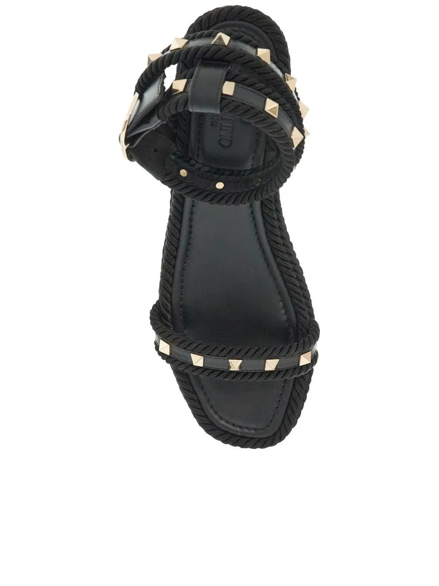 Rockstud Flatform Sandals